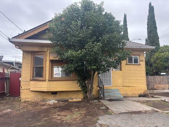 Building Photo - 54-1308 Unit A