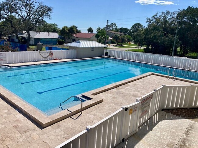 Photo - Islands Community Condo