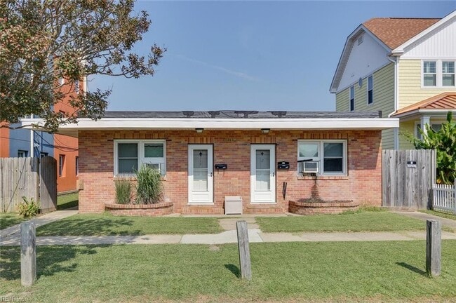 Building Photo - 315 15th St Unit 6