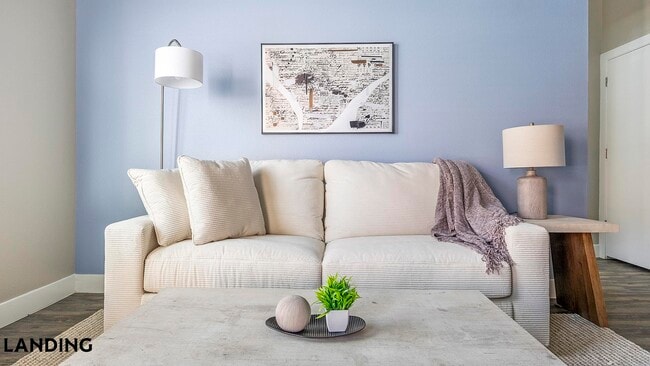 Building Photo - 1000 S Broadway