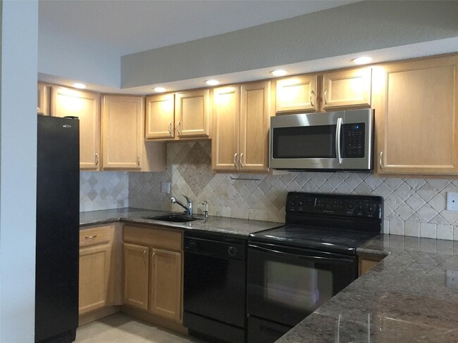 Photo - 1100 Crystal Lake Dr