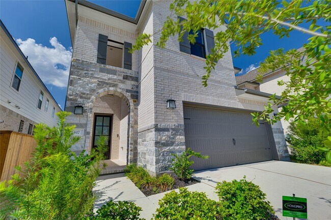 617 Buckaroo Dr