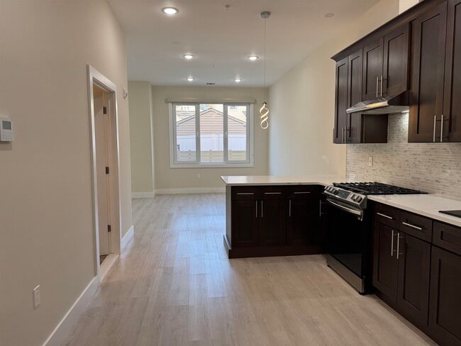 Photo - 527 Union Ave Unit 1i