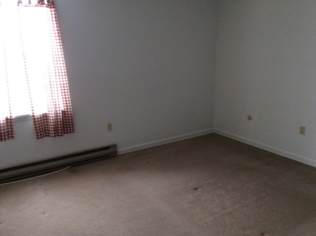 Orchard Crest Apartments
