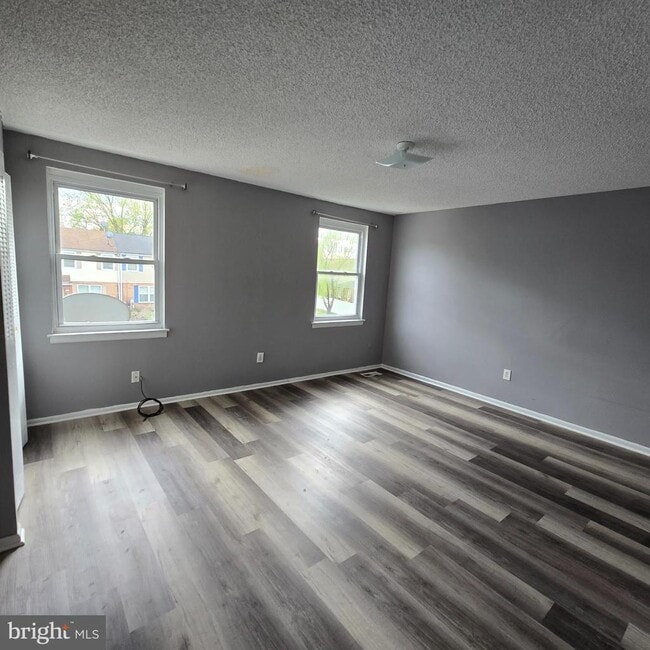Photo - 206 Hollybush Pl Townhome