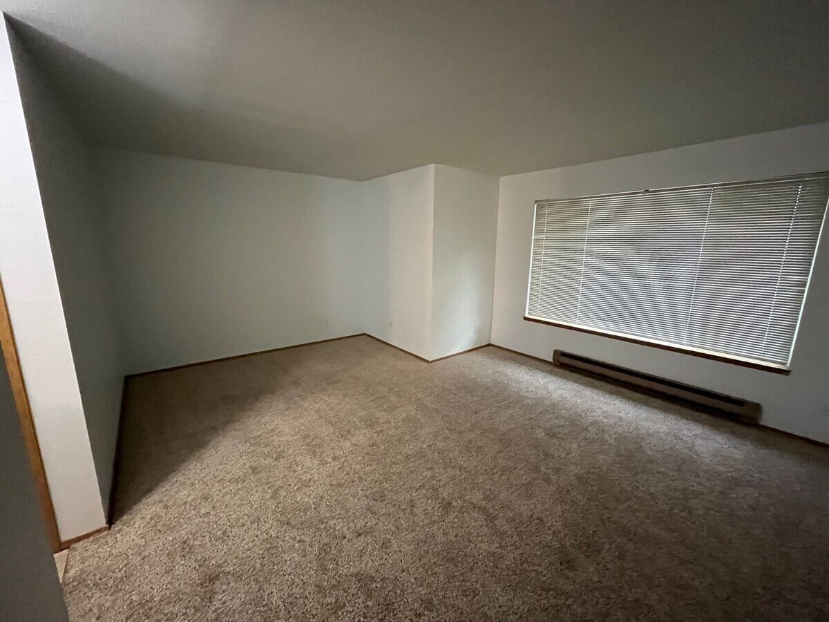 Photo - 9227 Interlake Ave N Unidad 7