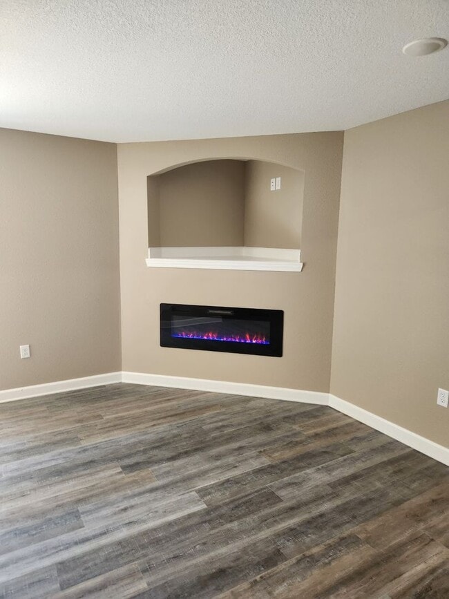 Photo - 1213 Pebblecreek Dr Unit B