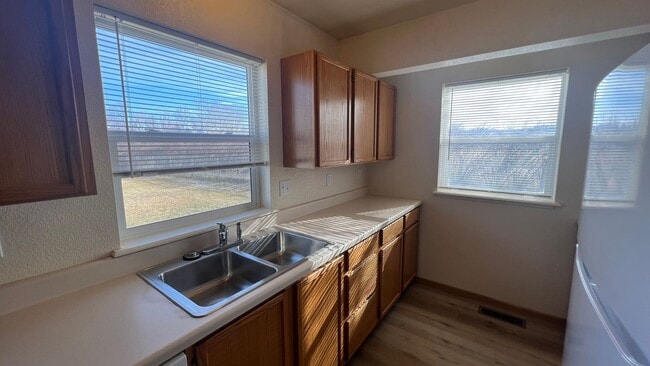 Photo - Bright & Convenient Townhouse Living!