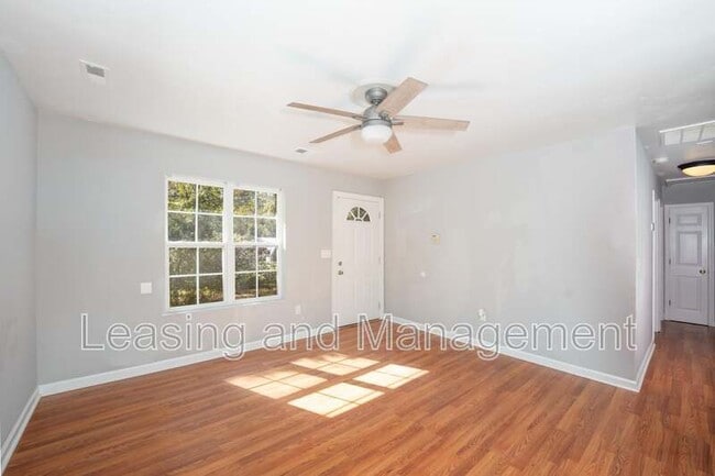 Photo - 1737 Bozo Ln