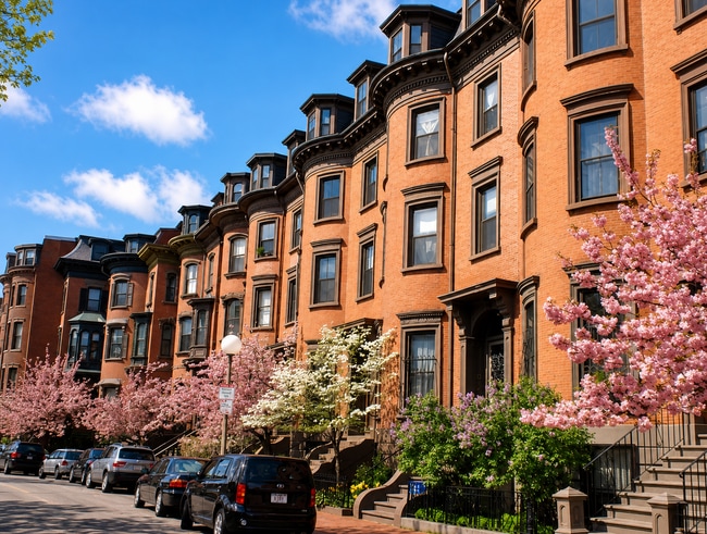 Building Photo - 538 Massachusetts Ave Unit 3