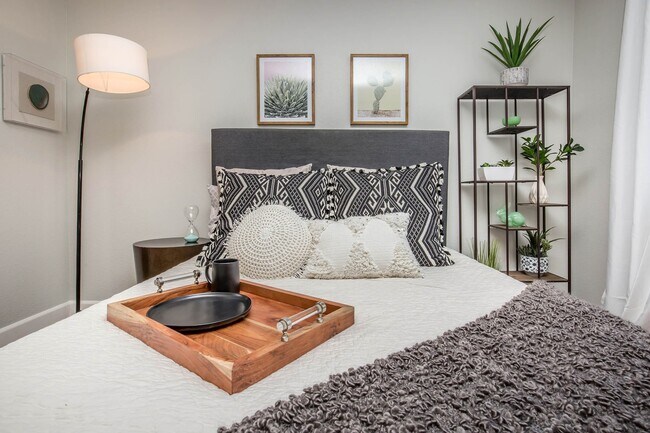 Sun Creek Apartments