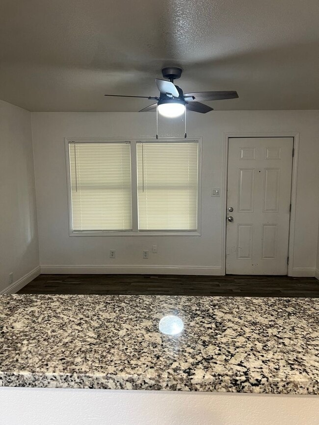 Photo - 1298 W Capitol Ave