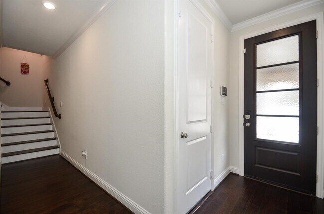 1403 Adell Rose Ln