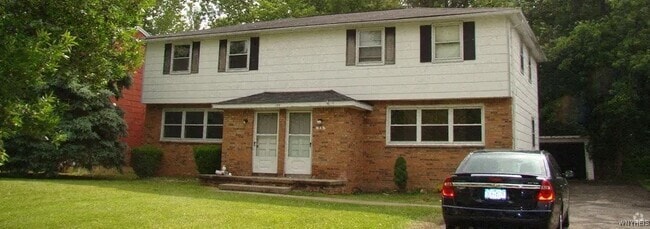 Building Photo - 197 Sundridge Dr Rental