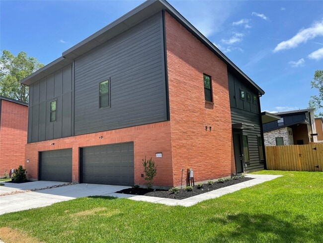 Photo - 2515 Appian Wy Unidad A