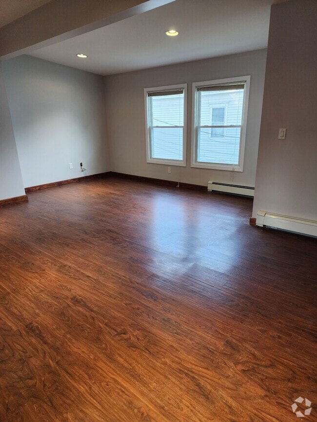 Building Photo - 130 Hampshire St Unit 6 Rental