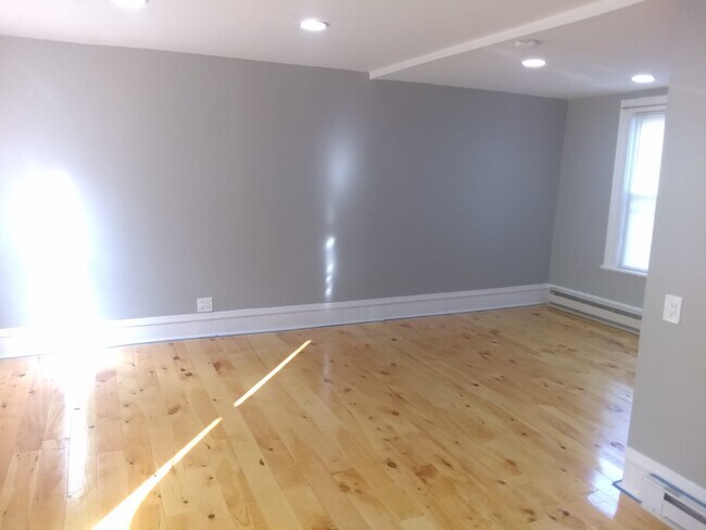 Photo - 605 Spring St Unit 1