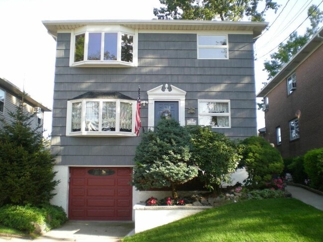 Building Photo - 482 O'Gorman Ave Rental