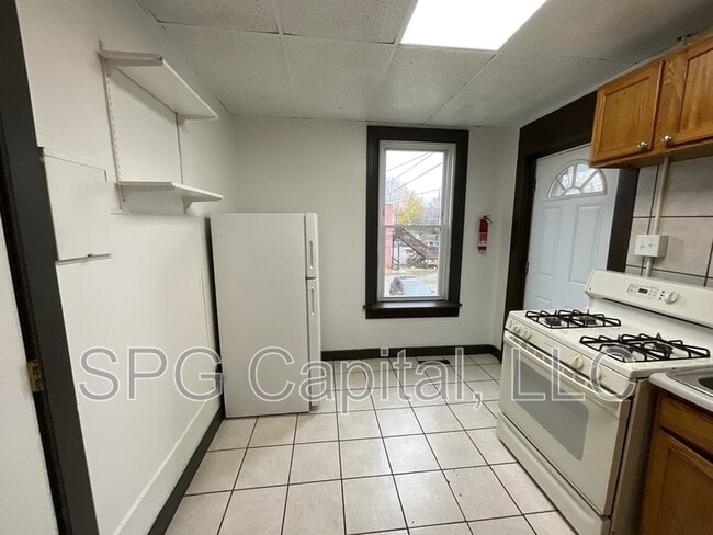 Photo - 245 W Jackson St