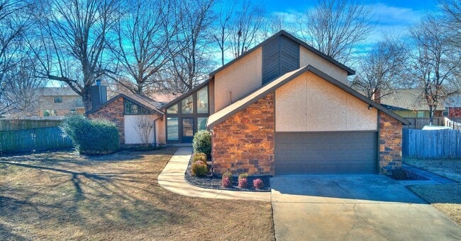 Photo - 2605 W Washington Cir