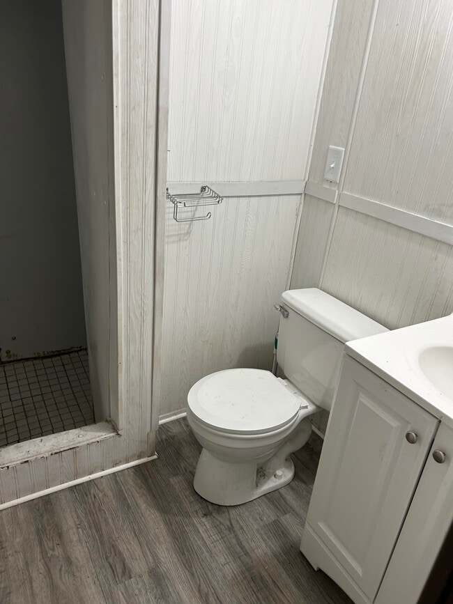 Photo - 305 1/2 Elm St Unidad 305.5