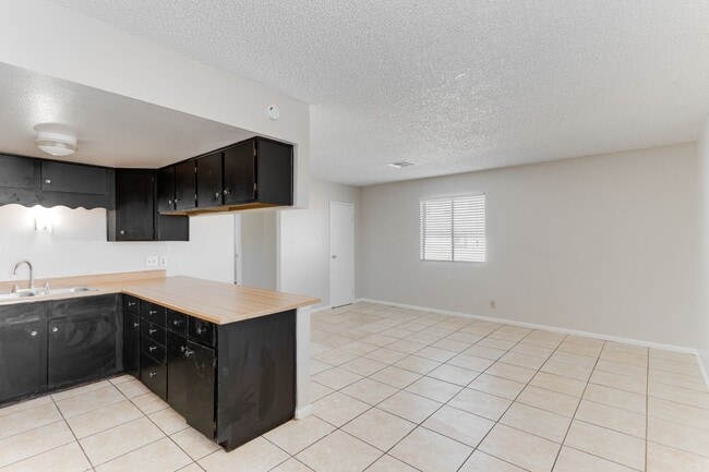 Photo - **MOVE IN SPECIAL! 2 WEEKS FREE IF MOVED IN BY FEB 1ST!**