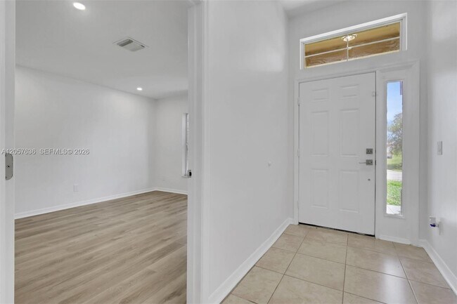 Photo - 1807 NE 28th St