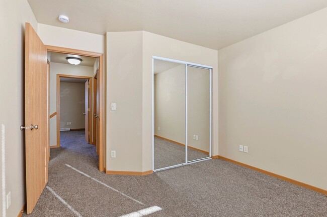 Photo - 912/914 Hartzheim Drive Unit 912