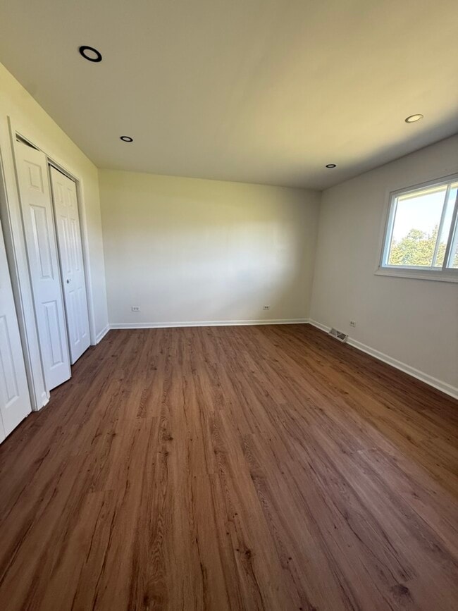 Photo - 17800 Wolf Rd
