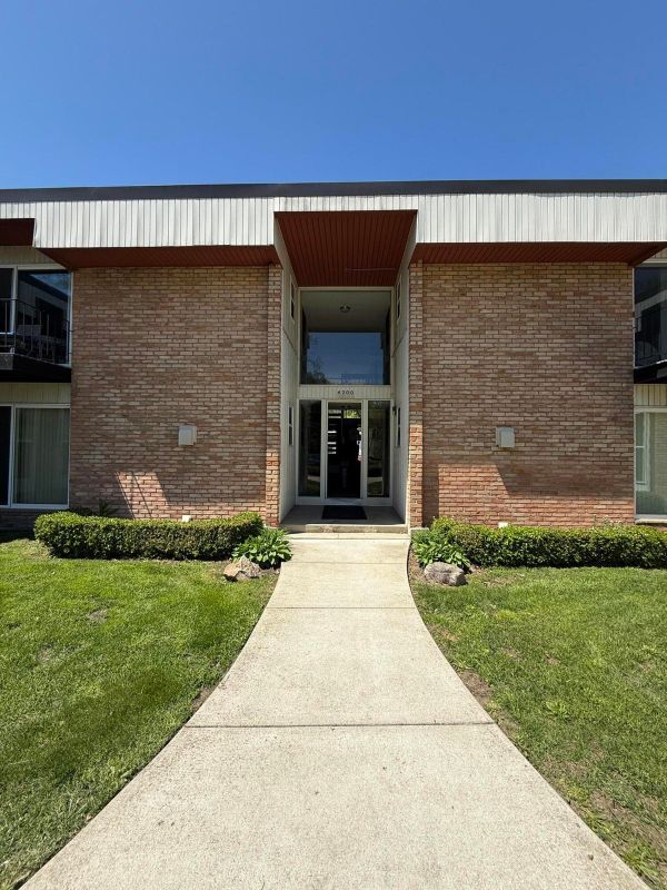 Building Photo - 4190 Rochester Rd Rental