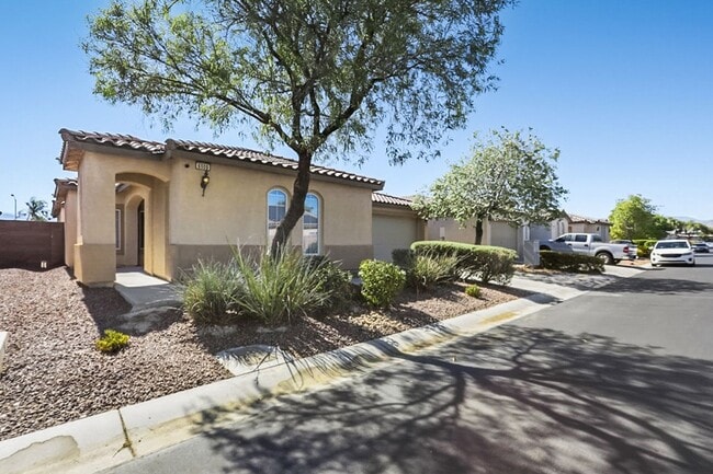 Photo - Lovely Northwest Gated Community Home
