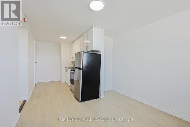 Photo - 2204 Dufferin St Unit 107
