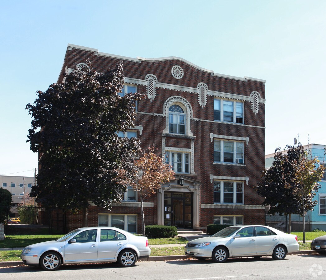 Photo - The Balfour Apartments