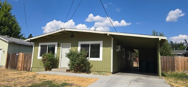 Building Photo - 1219 California Ave