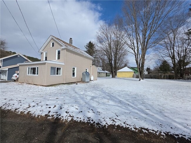 Photo - 9 Factory St