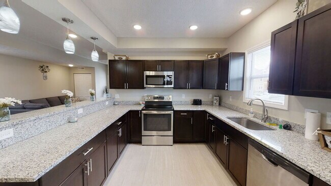 Photo - 1514 Hamlet St