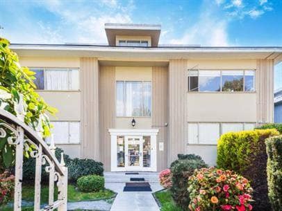 Photo - 357 W 4th St Unit 8