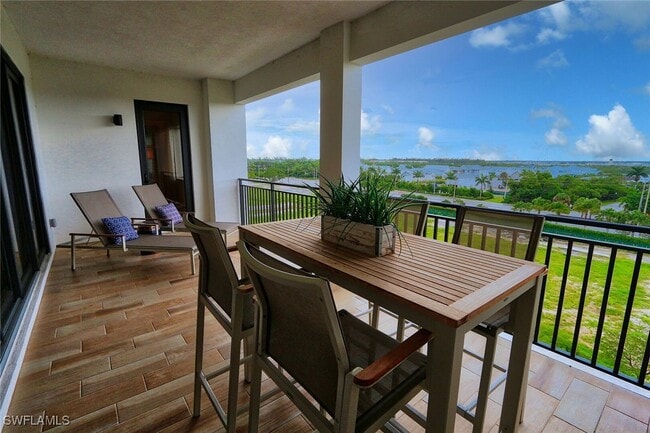 Building Photo - 1135 3rd Ave S Unit 517