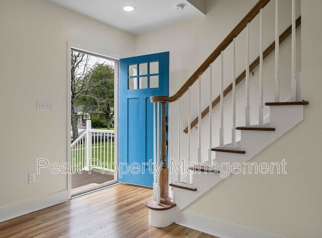 Photo - 2616 Redwood Ave Casa