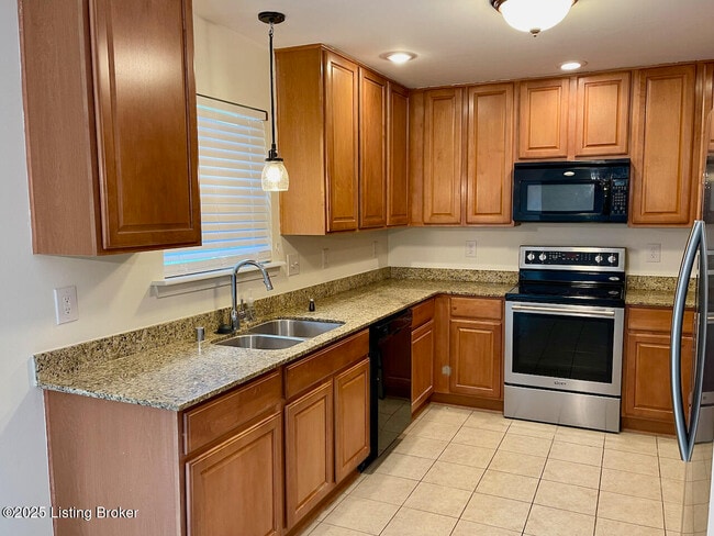 13404 Cain Ln