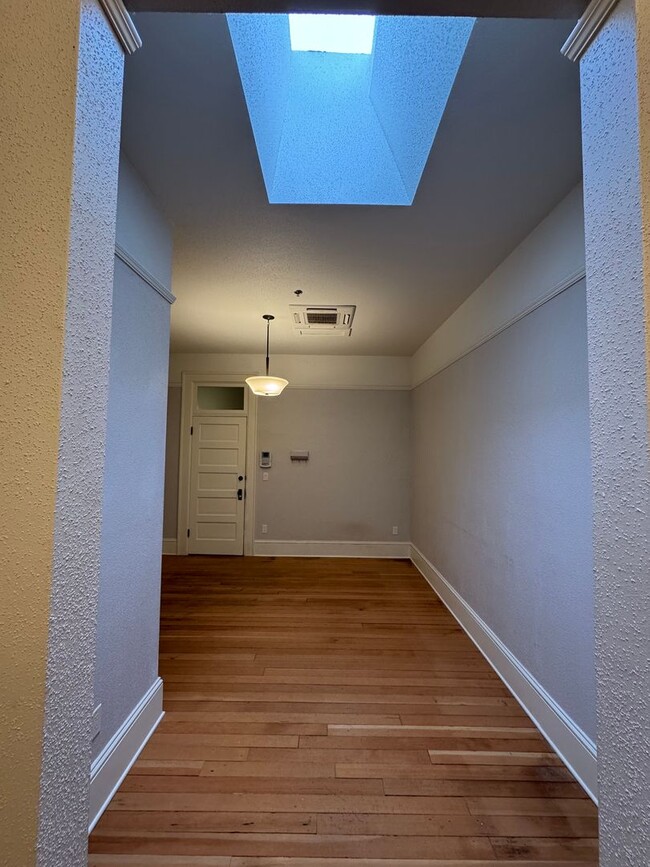 Photo - Beautiful 1 bed/1 bath apartment with tons of charm!