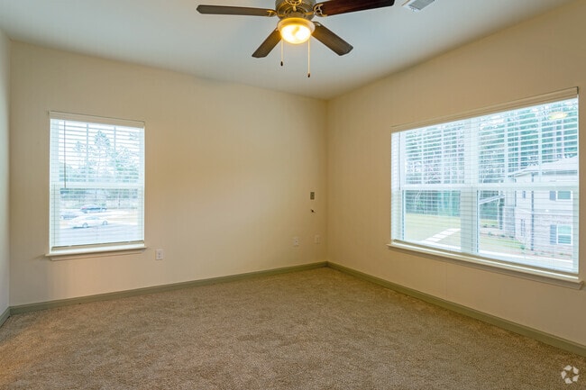 2BR,2BA 1,162 sqft