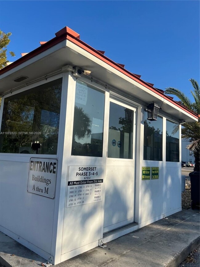 Photo - 2851 Somerset Dr Unit 417