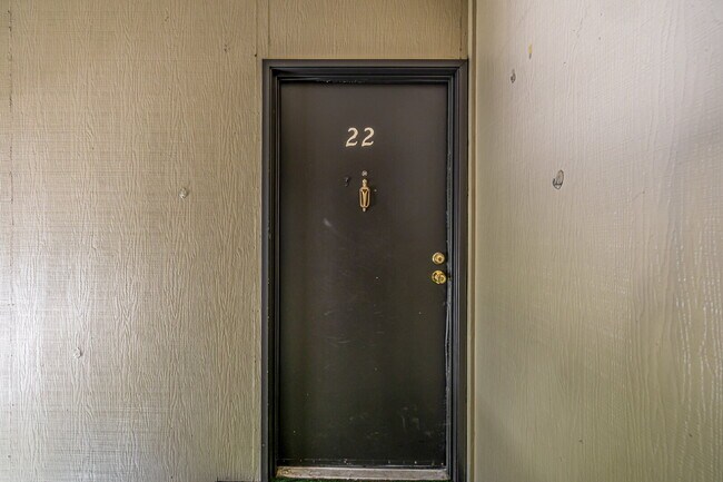 Freshly updated Two bed one bath for rent 
New attractive price