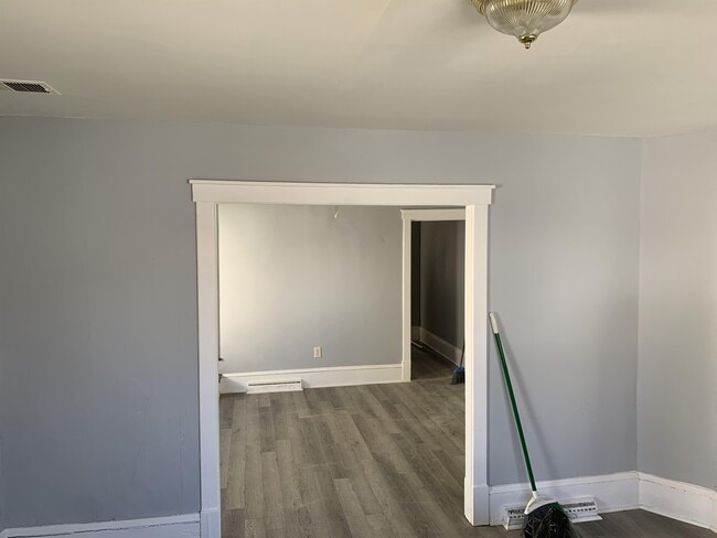 Photo - 111 N Kentucky Ave