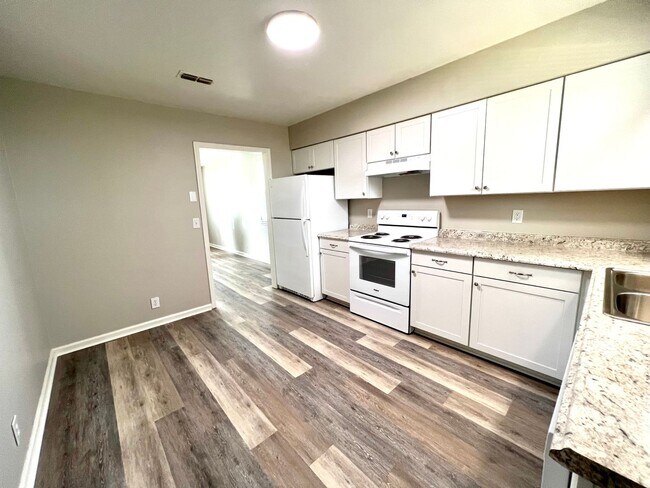 Photo - Newly Renovated 2 BR 1 BA Duplex in Madiso...