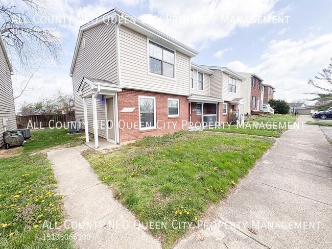 Building Photo - 2745 Brookshire Ln