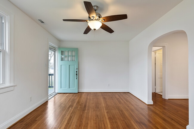 Photo - 2629 Dellrose Ave