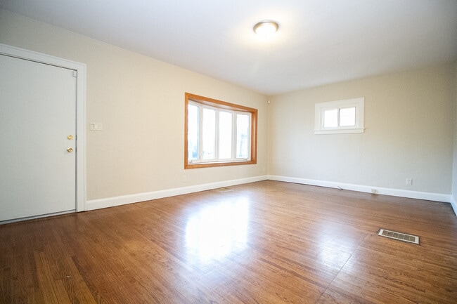 Photo - 2122 South Ave