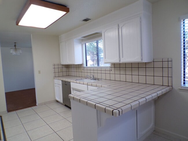 Photo - 2124 Sunny Oak Ct